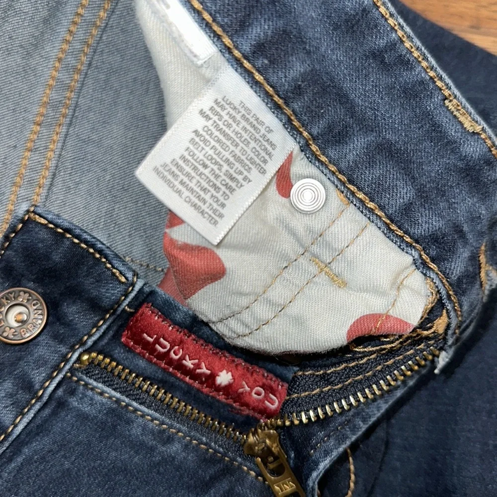 Size 2 / 26 Lucky Brand Layla Capri Jeans - Picture 4 of 5